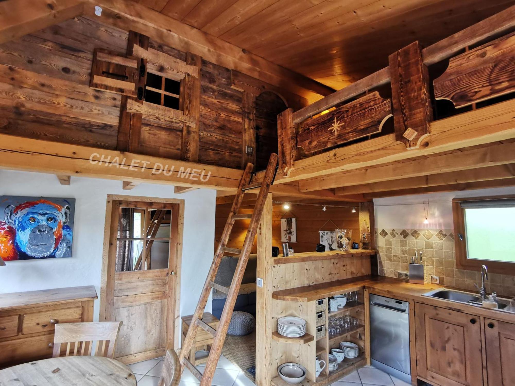 Chalet Petit Individuel De Caractère *